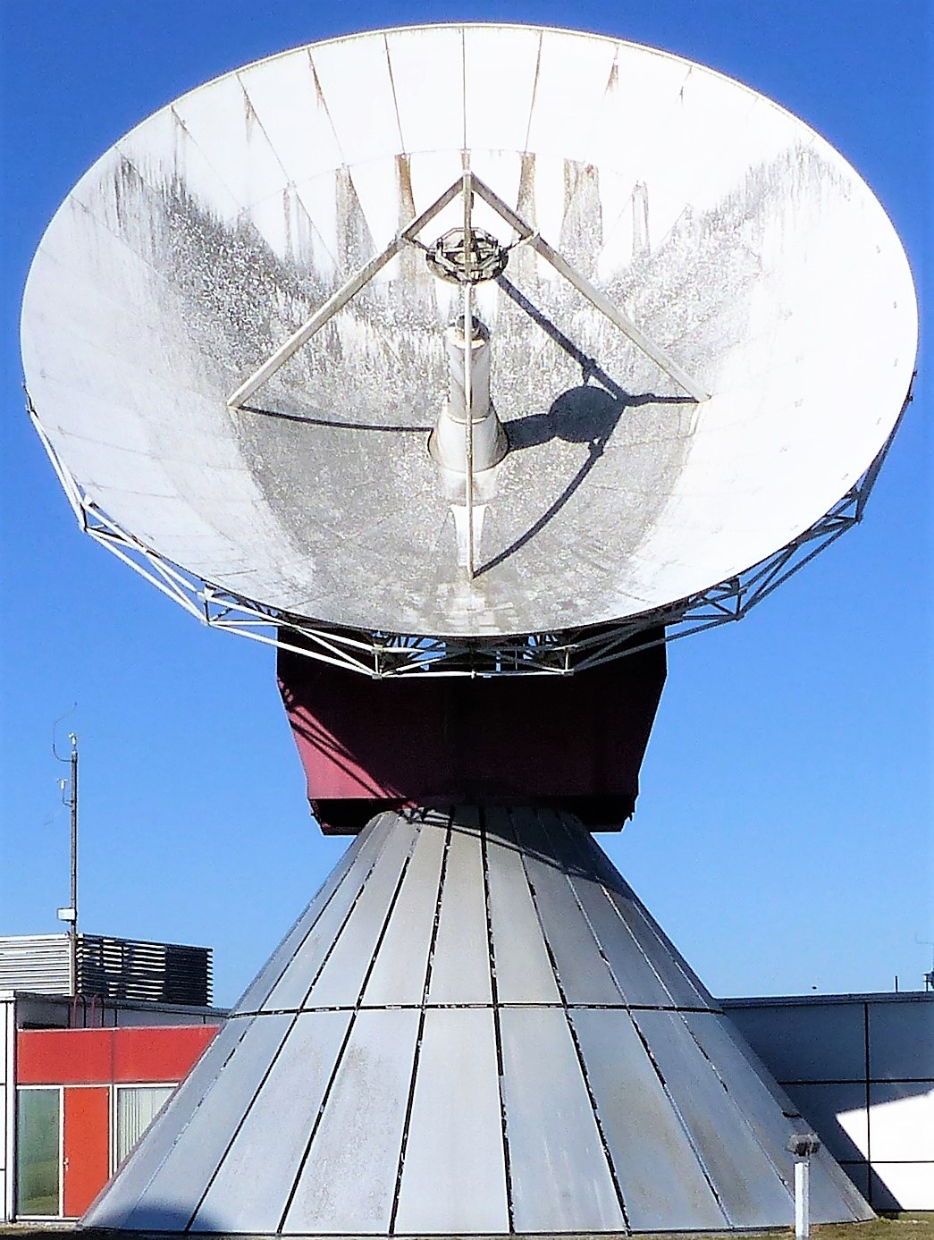 https://radom-raisting.de/images/Antennen/antenne-6_AS.jpg